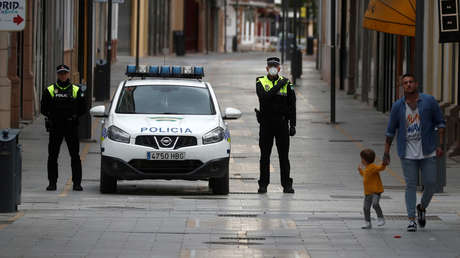 España: Un hombre de 83 años se atrinchera con una escopeta y dispara al aire desde su domicilio