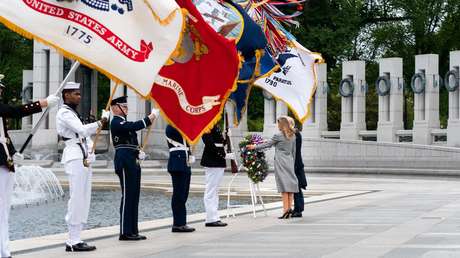 Moscú: "No podemos resignarnos a que se reescriba la historia tras el mensaje de la Casa Blanca de que EE.UU. y el Reino Unido derrotaron al nazismo"