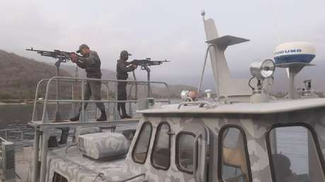 La Armada de Colombia afirma que tres lanchas de combate incautadas por Venezuela fueron arrastradas allí por la corriente