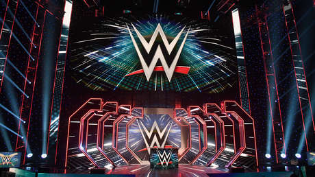 VIDEOS: El más inusual 'Money in the Bank' de la WWE termina en el techo de su sede con el inesperado "asesinato" de 2 luchadores y explotan las redes