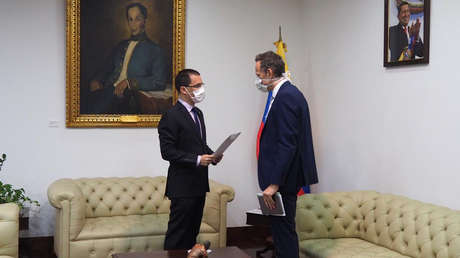 Arreaza protesta ante Reino Unido por la creación de una "unidad para la reconstrucción de Venezuela"