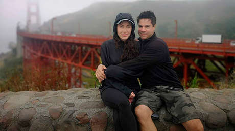 "Estamos totalmente desamparadas": La madre de una rusa enjuiciada en EE.UU. por cachetear a su abusivo esposo relata el calvario de su hija