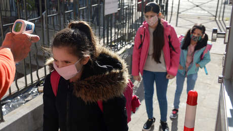 Un estudio afirma que las áreas sin distanciamiento social tienen 35 veces más riesgo de propagación del virus  