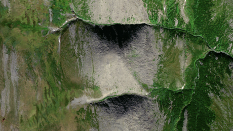 Unos turistas rusos, sorprendidos al ver a través de Google una pirámide natural (que ya estaba en todos los mapas)