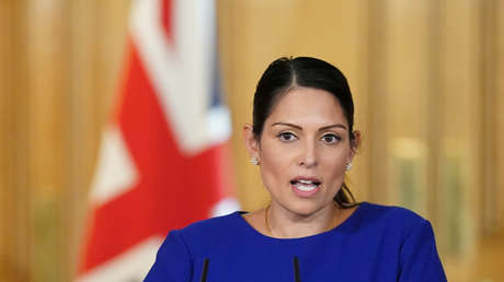 Reino Unido se propone duplicar las penas por toser en la cara de policías y trabajadores de emergencias