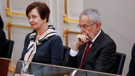 El presidente de Austria se salta el toque de queda impuesto por el coronavirus