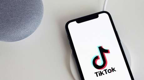 Google elimina millones de reseñas negativas sobre TikTok tras el escándalo por un video de ataque con ácido
