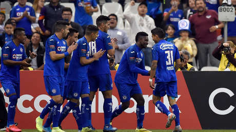 Bloquean las cuentas de los directivos del equipo de fútbol mexicano Cruz Azul por presunto lavado de dinero y delincuencia organizada