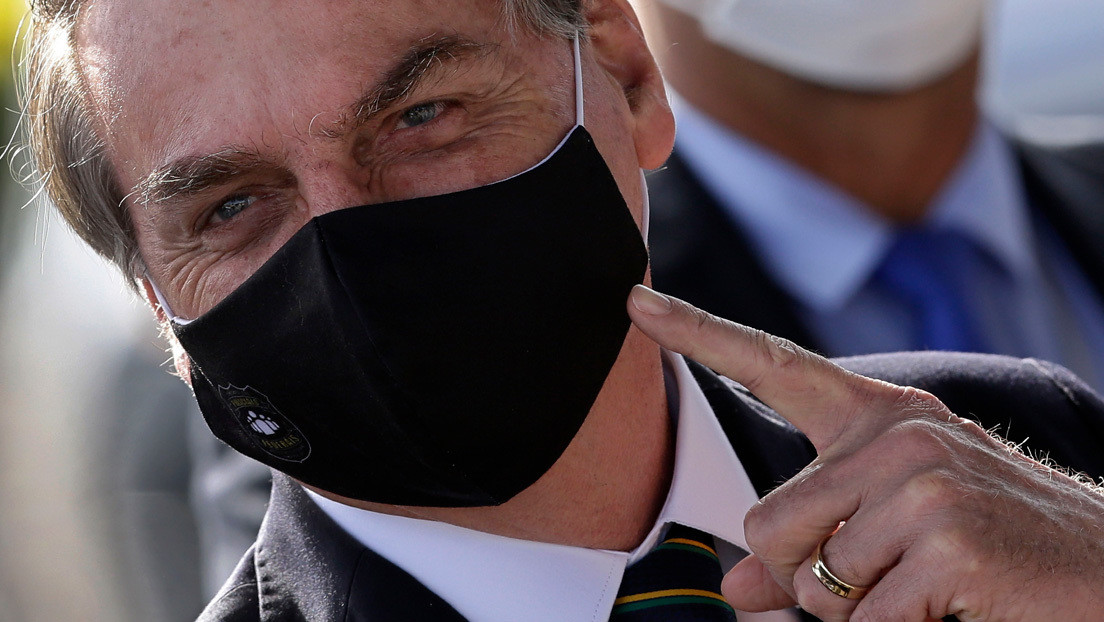 Bolsonaro tomará acciones legales contra Anonymous después de la publicación de sus datos personales y los de sus hijos