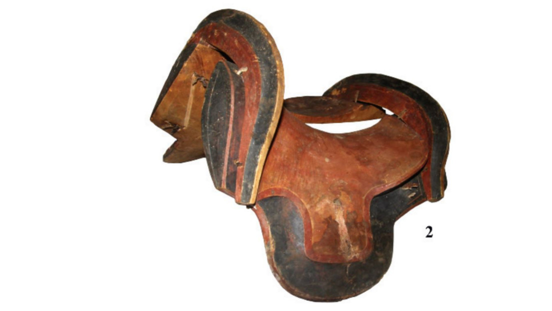 FOTOS: Hallan en Mongolia una silla de montar y otros objetos perfectamente conservados de hace 1.600 años