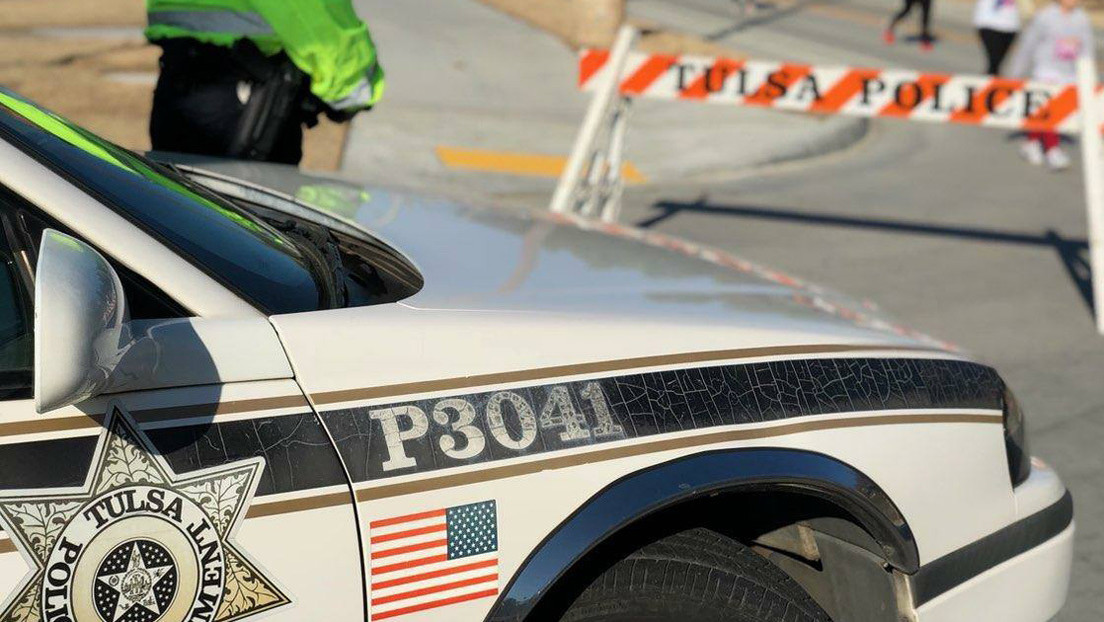 "Porque soy negro… soy un criminal": investigan en EE.UU. la violenta detención de un joven afroamericano por cruzar una calle (VIDEO)