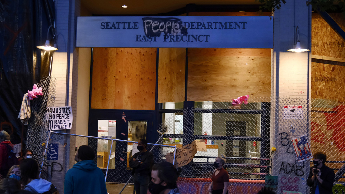 La alcaldesa de Seattle afirma que es "inconstitucional e ilegal" que Trump envíe militares para despejar a los manifestantes