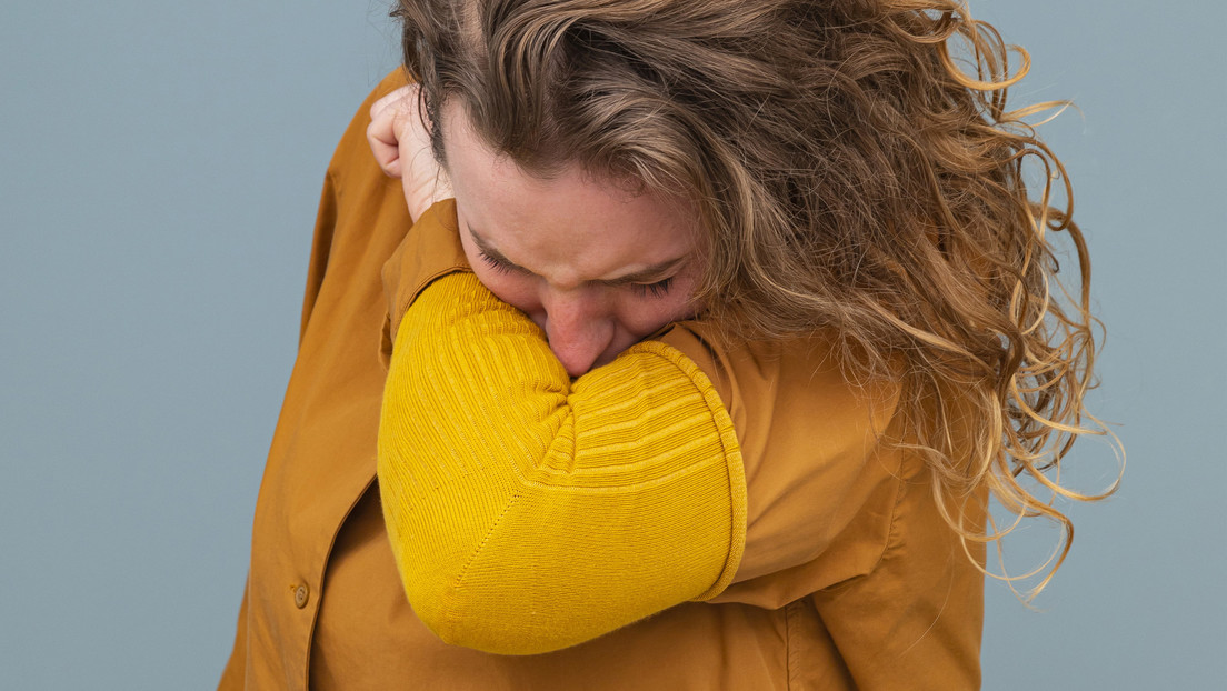 Estudio revela cuánto tardan en evaporarse las gotas de saliva de personas con coronavirus