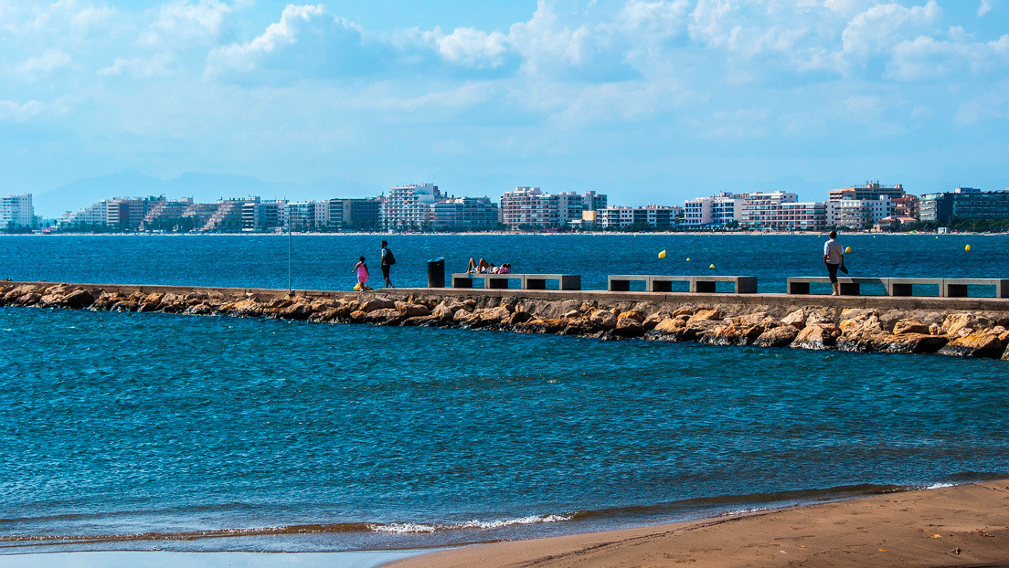 Fallece un niño de 7 años en España tras ahogarse en una playa en la que no había socorristas debido a la crisis del coronavirus