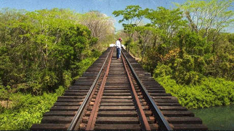 López Obrador inaugura las obras del Tren Maya en el primer día de la "nueva normalidad" pese al rechazo de las comunidades indígenas