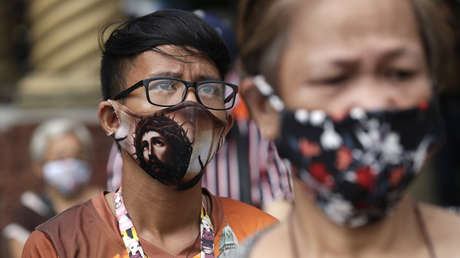 Director general de la OMS: "Las mascarillas por sí solas no les van a proteger del covid-19"