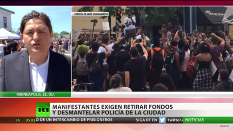 Manifestantes en Mineápolis exigen retirar fondos y desmantelar la Policía de la ciudad