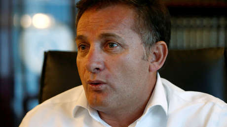 "Él reacciona y usted desaparece en 10 segundos": La amenaza contra un civil por la que el ministro de Defensa de Bolivia tuvo que disculparse (VIDEO)