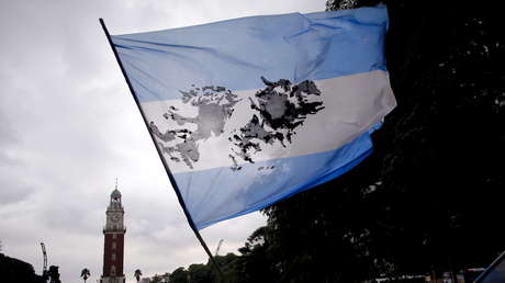 Argentina reclama al Reino Unido reanudar las negociaciones por las Islas Malvinas