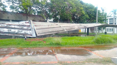 FOTOS, VIDEO: Se desploma el techo de los pasillos cubiertos de la Universidad Central de Venezuela, Patrimonio de la Humanidad