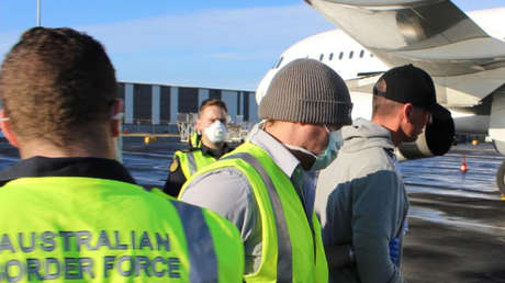 Australia da la condicional y deporta a un británico condenado a cadena perpetua por el brutal asesinato de un adolescente