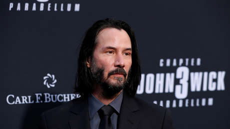 FOTO: Se encuentra con Keanu Reeves mientras conduce y el actor responde con su habitual amabilidad