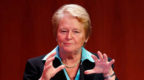 Exdirectora de la OMS asegura que el organismo debería cambiar las reglas que lo llevaron a oponerse a restringir los viajes al inicio de la pandemia