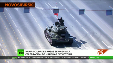Varias ciudades rusas acogen desfiles con motivo de la celebración del 75º. aniversario del Día de la Victoria