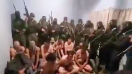 VIDEO: Sicarios encañonan e interrogan a presuntos integrantes del Cártel Jalisco Nueva Generación en Zacatecas