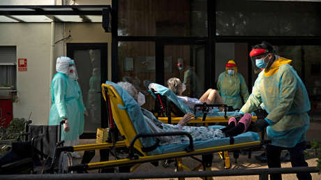 Madrid recurrió a médicos venezolanos sin contrato para 'medicalizar' las residencias de ancianos