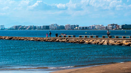 Fallece un niño de 7 años en España tras ahogarse en una playa en la que no había socorristas debido a la crisis del coronavirus
