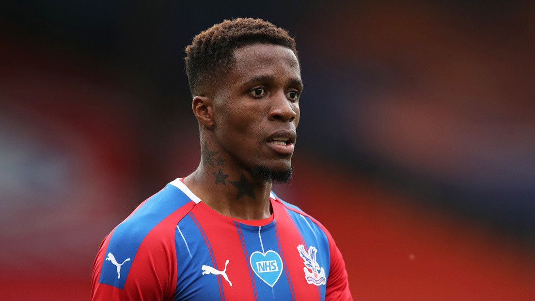 Detienen a un niño de 12 años por insultos racistas y amenazas contra un jugador de la Liga Premier de Inglaterra