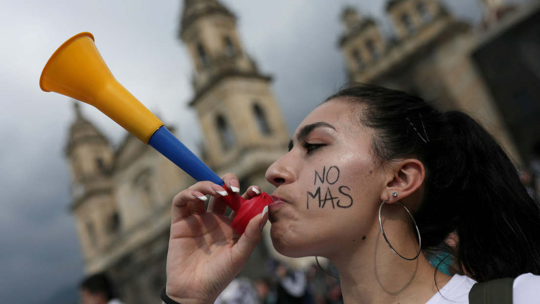 ¿La transición al post-uribismo? Tres lecturas sobre la contención institucional en Colombia a las tropas de EE.UU.