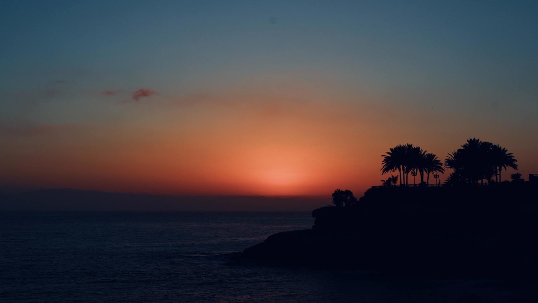 España: Captan la caída de un meteorito en Canarias