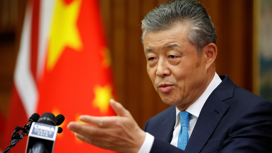 Embajador chino en Reino Unido afirma que Londres "envenenó" las relaciones con Pekín y advierte contra "la mentalidad de la Guerra Fría"
