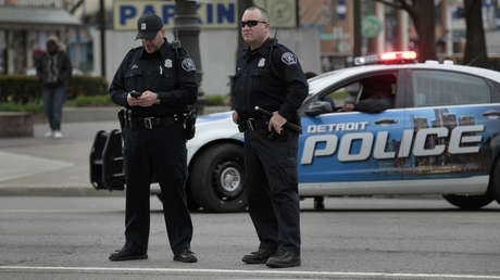 VIDEO: Una mujer apunta con una pistola a madre e hija afroamericanas tras una discusión con acusaciones de racismo