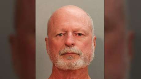 Análisis de ADN permite detener a un detective retirado y su esposa, acusados de cometer un robo y un asesinato hace 21 años