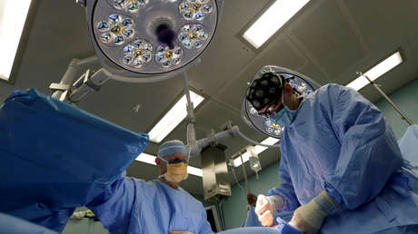 Separan con éxito a dos gemelas siamesas unidas por la cabeza en una intervención "única"  (VIDEO, FOTOS)