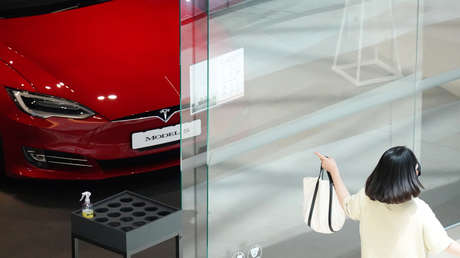 Las acciones de Tesla marcan un nuevo récord en la bolsa