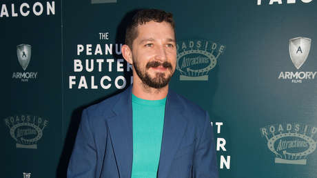 El actor Shia LaBeouf se tatúa el pecho entero para interpretar un papel en una película