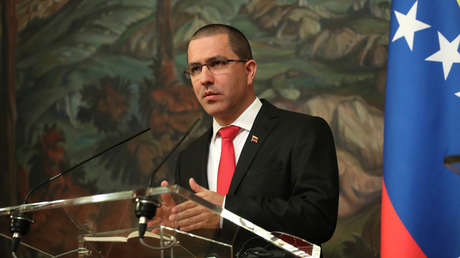 Venezuela califica de "vergonzoso" y "tendencioso" el informe de Bachelet sobre la Justicia de ese país