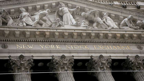 Experto afirma que el coronavirus no fue sino el "alfiler" que pinchó la "enorme burbuja" que era la economía de EE.UU.