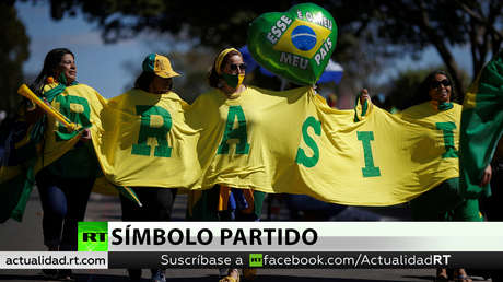 Piden cambiar la camiseta amarilla de la selección de Brasil luego de que se la apropiaran los seguidores de Bolsonaro