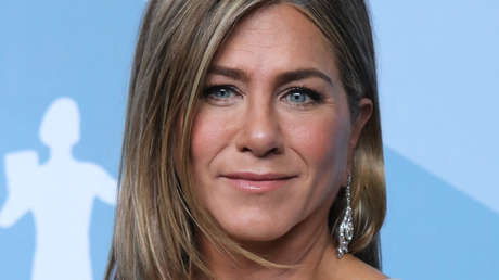 "Esto es covid. Esto es real": Jennifer Aniston comparte la foto de un amigo hospitalizado e insta a usar mascarillas