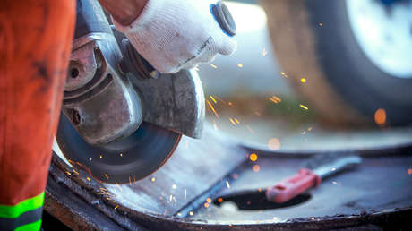 Inventan un material resistente a los cortes que destruye las herramientas punzantes (VIDEO)