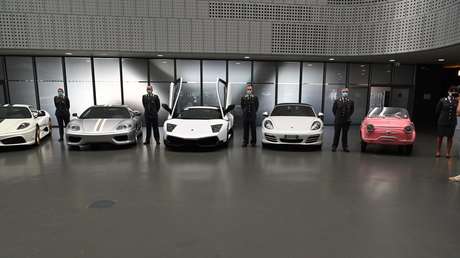 Exponen 17 deportivos incautados a un coleccionista que evadió impuestos por 5,2 millones de dólares