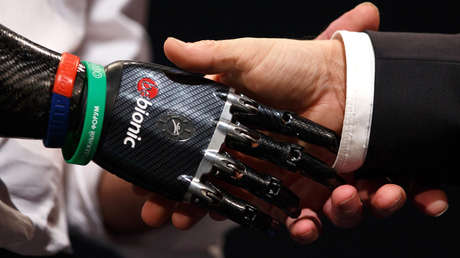 Científicos restauran el sentido del tacto en brazos amputados con estimuladores espinales utilizados para aliviar el dolor