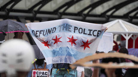 Alcaldesa de Chicago llama a denunciar abusos de agentes federales enviados por Trump para demandarlo ante cualquier irregularidad