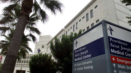 "Esto le puede pasar a usted": un hombre pasa 64 días en un hospital y pierde casi todos los dedos por el covid-19