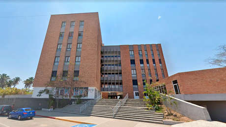 Captan a un funcionario mexicano con una niña desnuda de 10 años en su auto